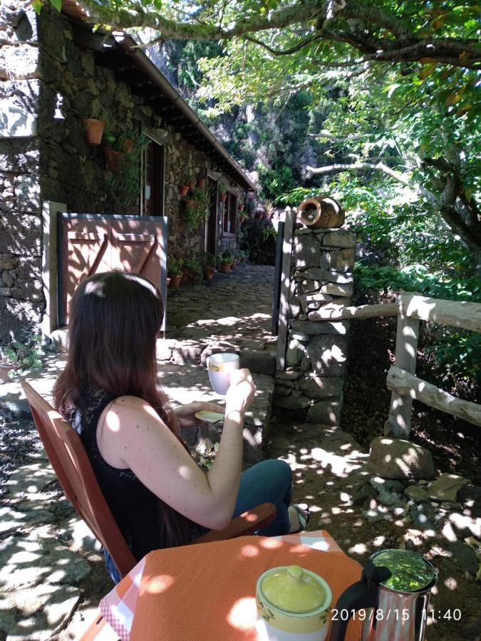 Casa Mary Lola Guest House Tinor ภายนอก รูปภาพ